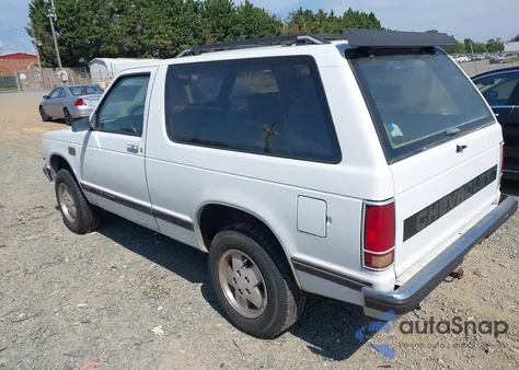 1987 Chevrolet Blazer S10 from USA, damaged, VIN 1GNCT18R2H0125310